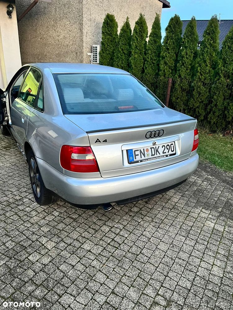 Audi A4 Limousine - 2