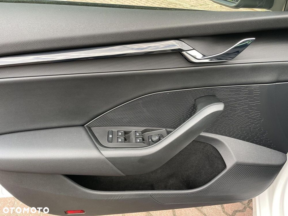 Skoda Octavia 1.5 TSI ACT Ambition - 10