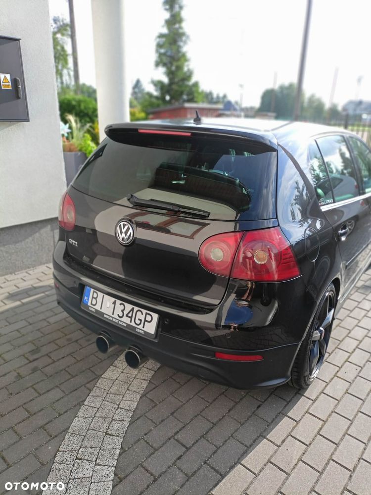 Volkswagen Golf - 5