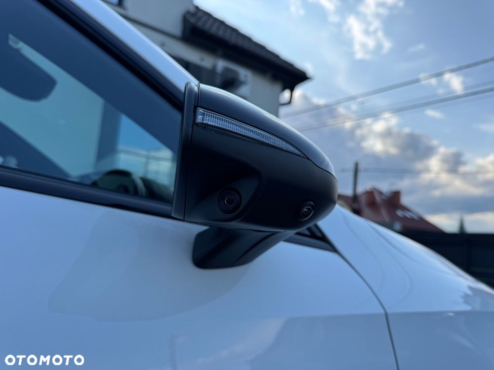 Mercedes-Benz CLA 250 + mit Technologie Edition - 26