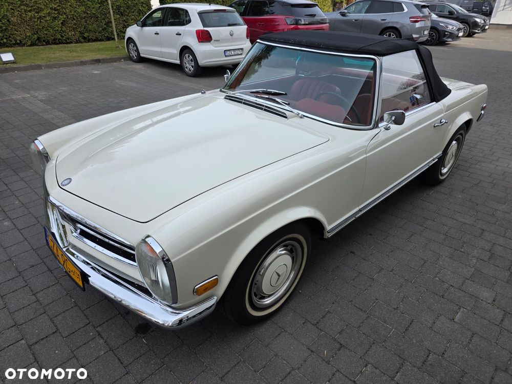 Mercedes-Benz SL - 1