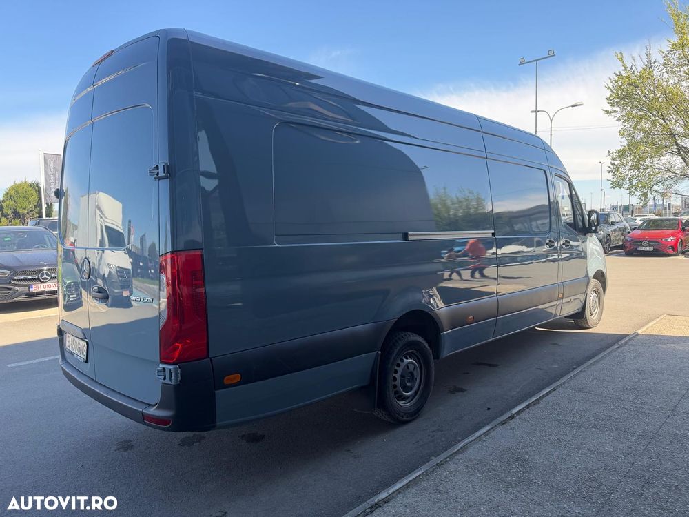 Mercedes-Benz Sprinter 319 CDI - 5