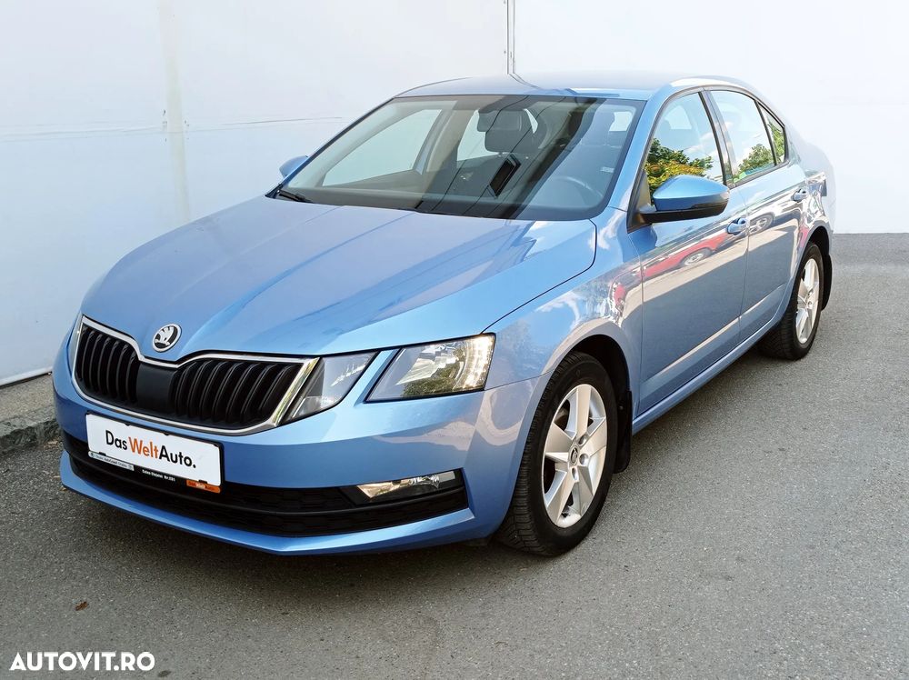 Skoda Octavia 1.6 TDI DSG Ambition - 2