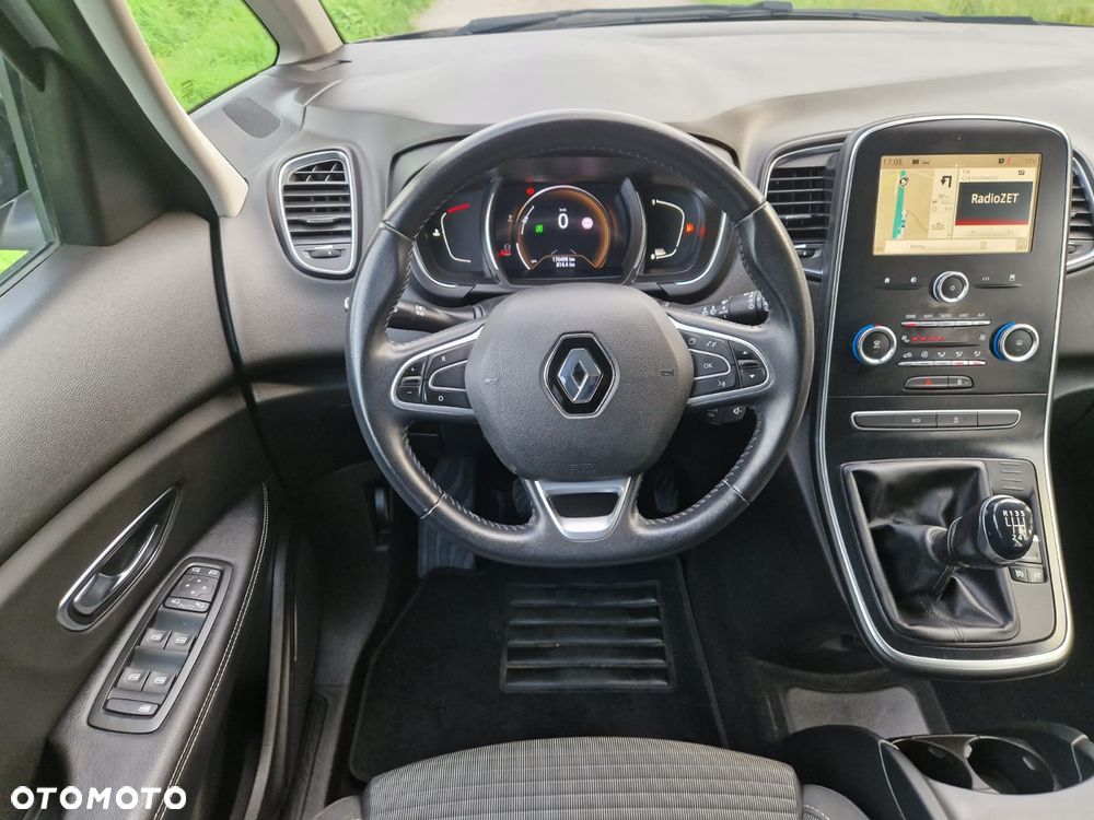 Renault Scenic - 21
