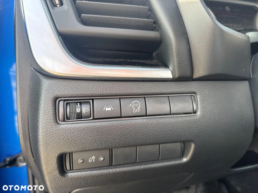 Nissan Qashqai 1.3 DIG-T N-Connecta DCT - 27