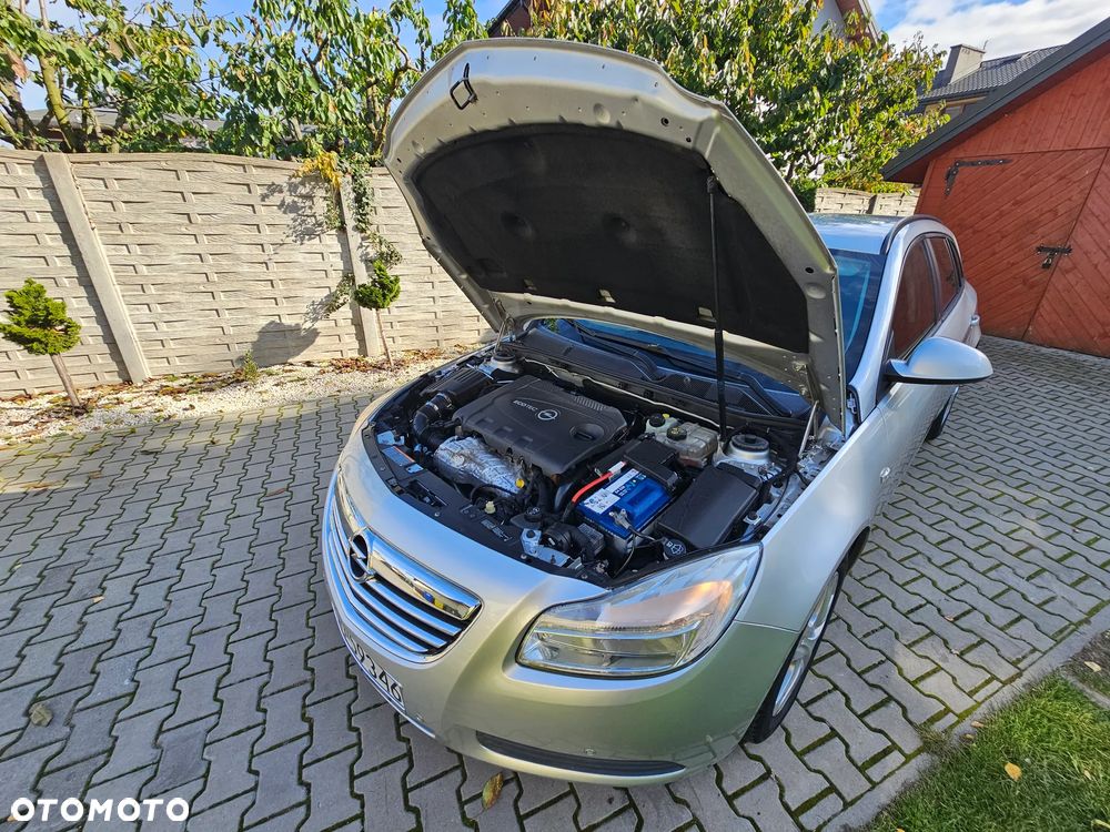Opel Insignia 2.0 CDTI - 12