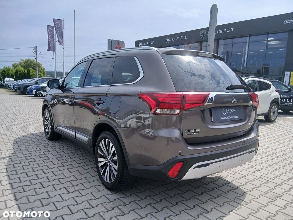 Mitsubishi Outlander 2.0 Intense Comfort 4WD CVT - 4
