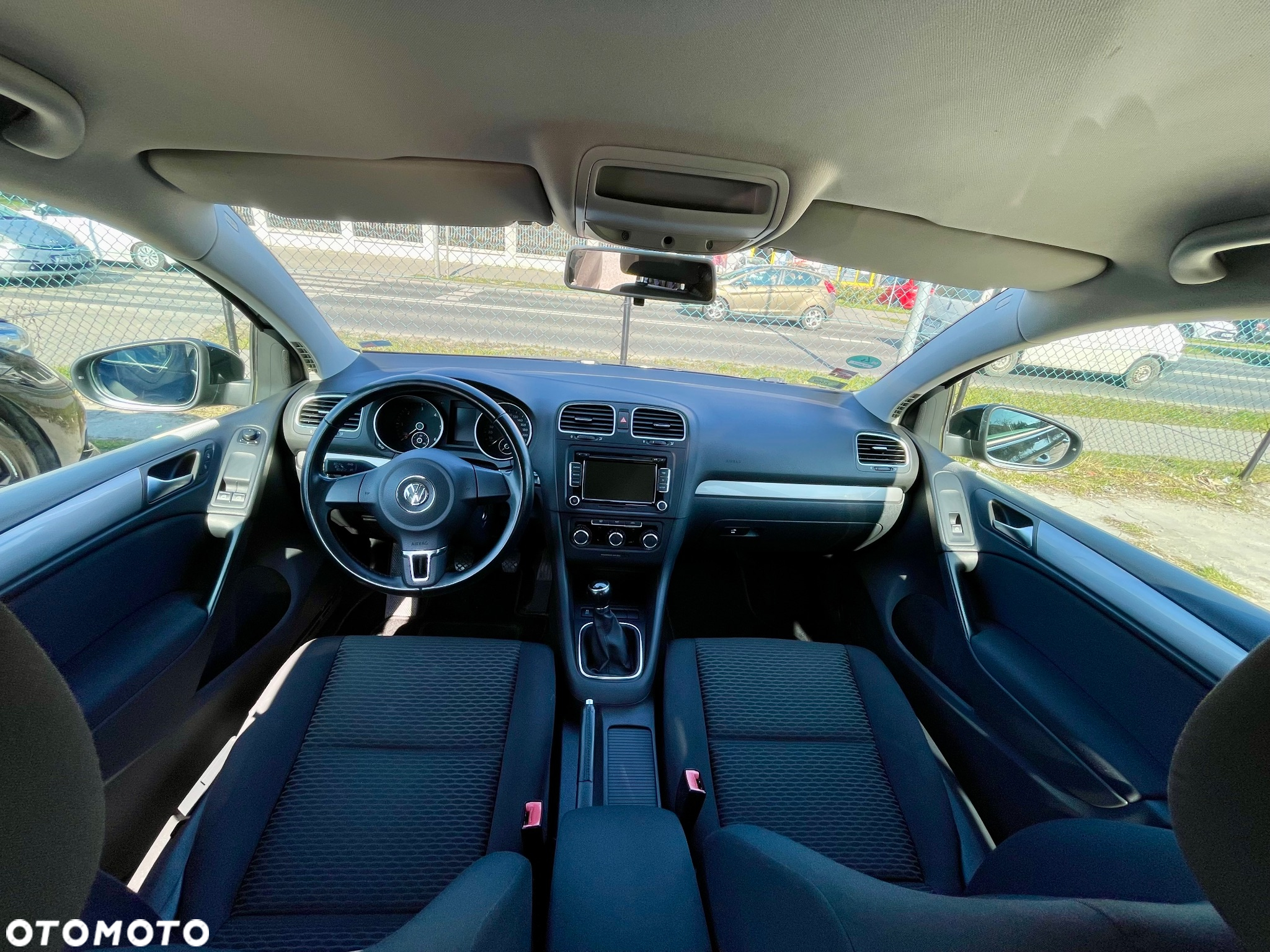 Volkswagen Golf - 29