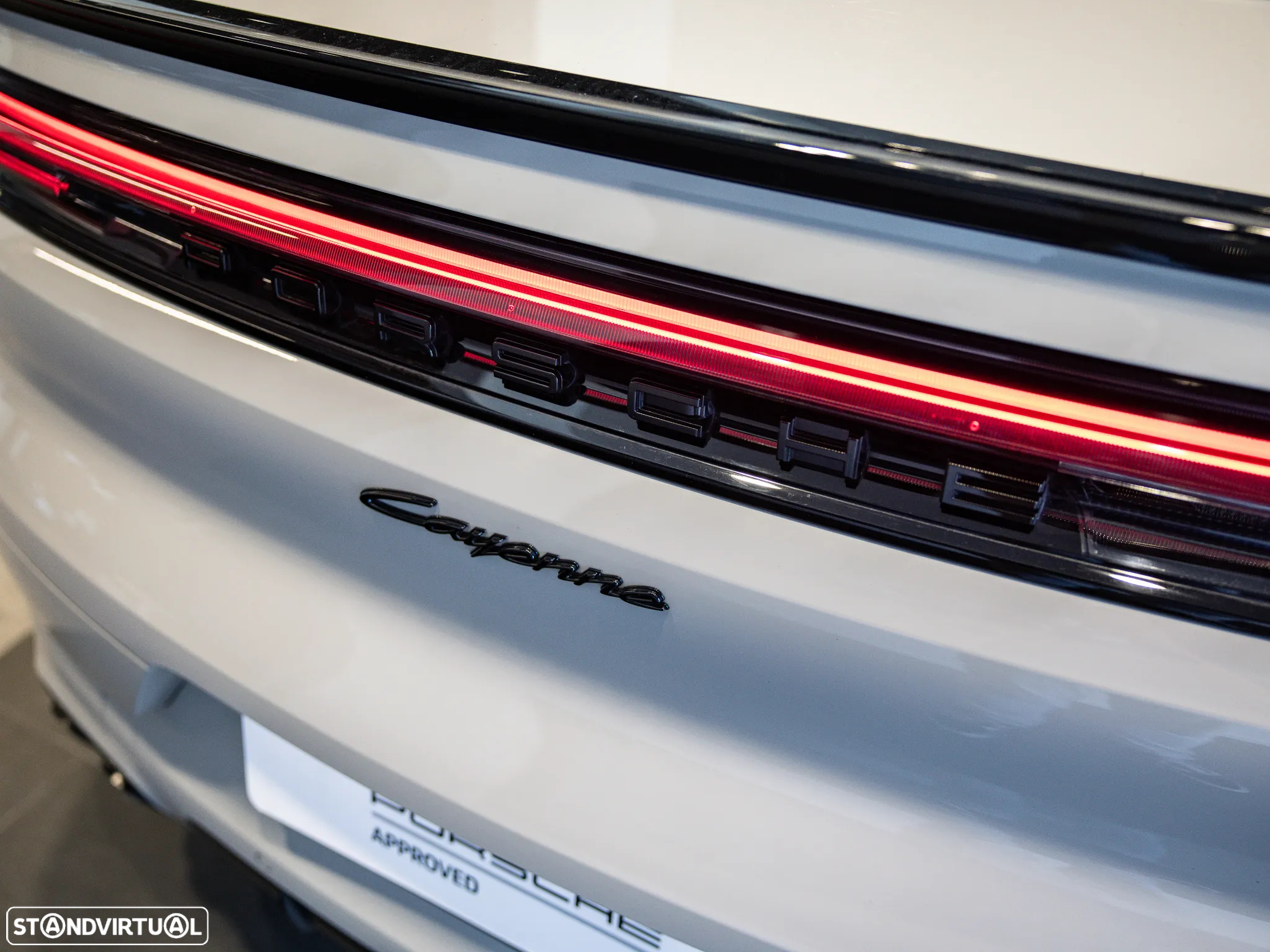 Porsche Cayenne Coupé E-Hybrid - 9
