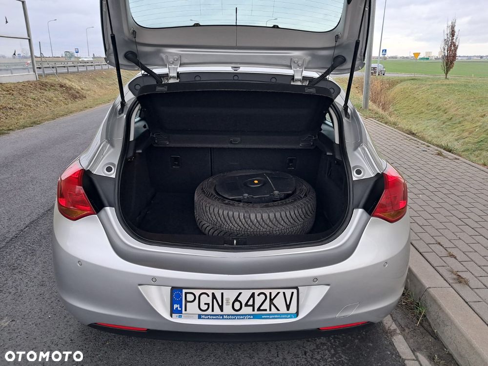 Opel Astra 1.6 111 - 13