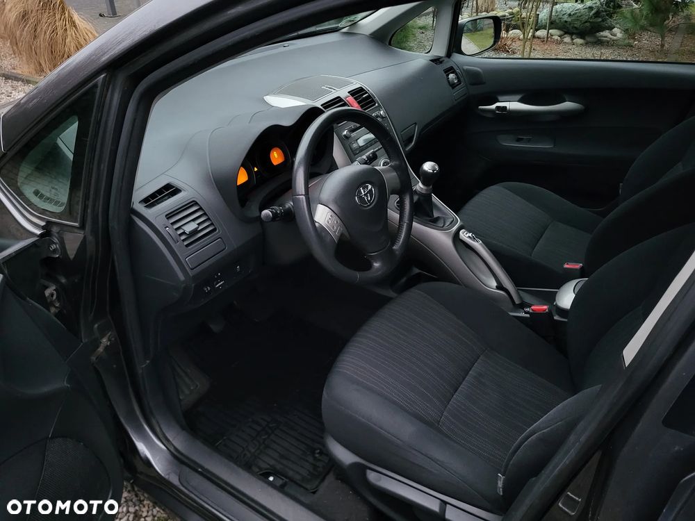 Toyota Auris 1.4 VVT-i - 7