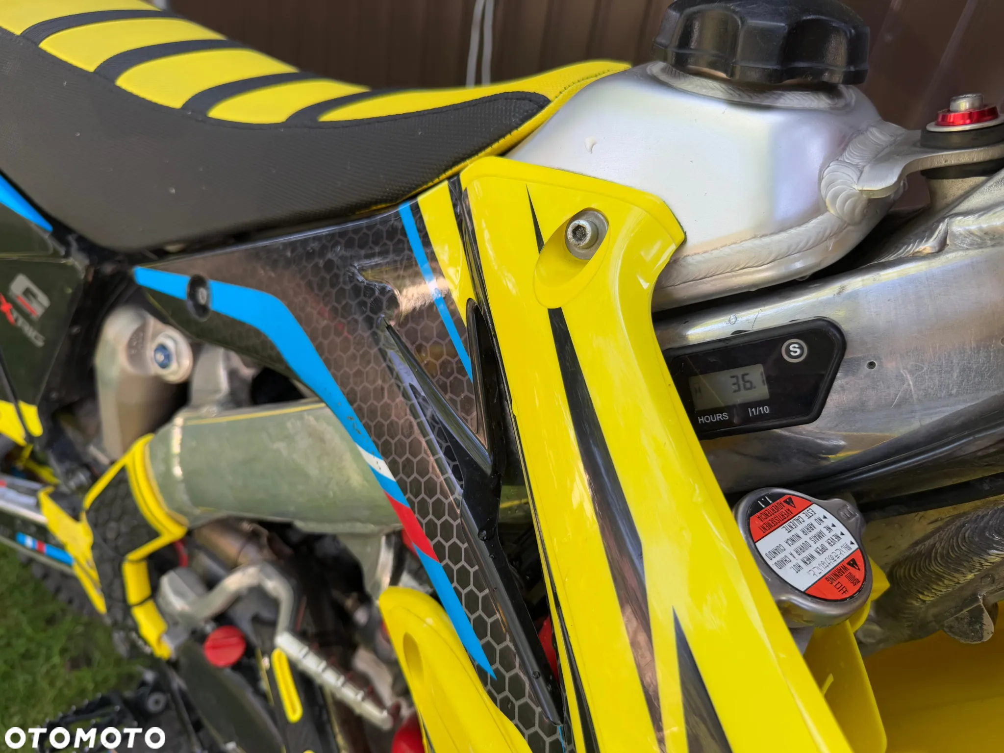 Suzuki RM-Z - 9