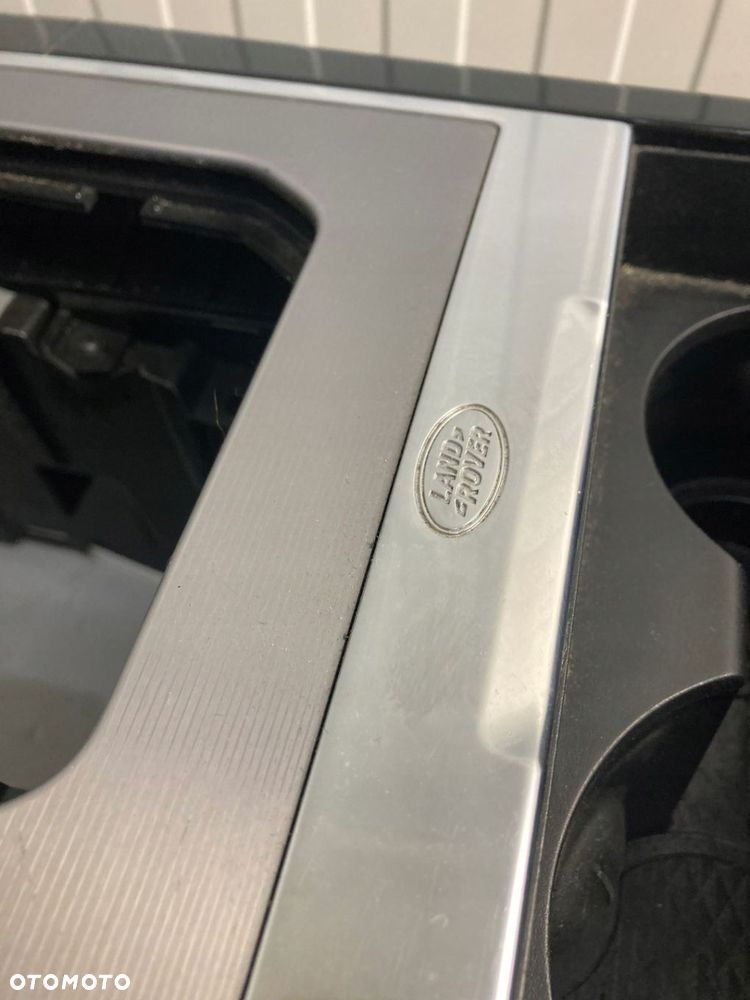 RANGE ROVER EVOQUE II L551 TUNEL PANEL DEKOR - 7