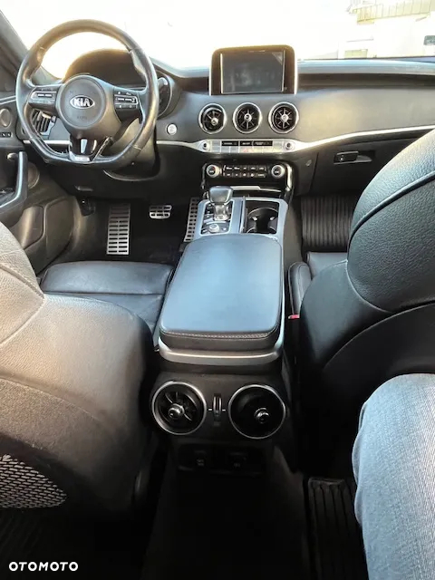 Kia Stinger 2.2 CRDi GT Line - 15