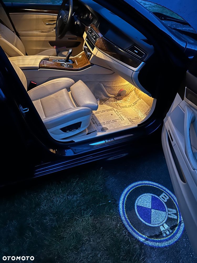 BMW Seria 5 528i - 21