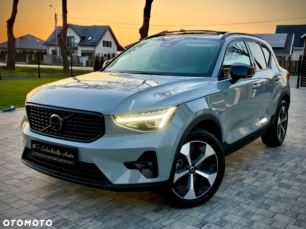 Volvo XC 40 B3 B DKG Plus Dark - 17
