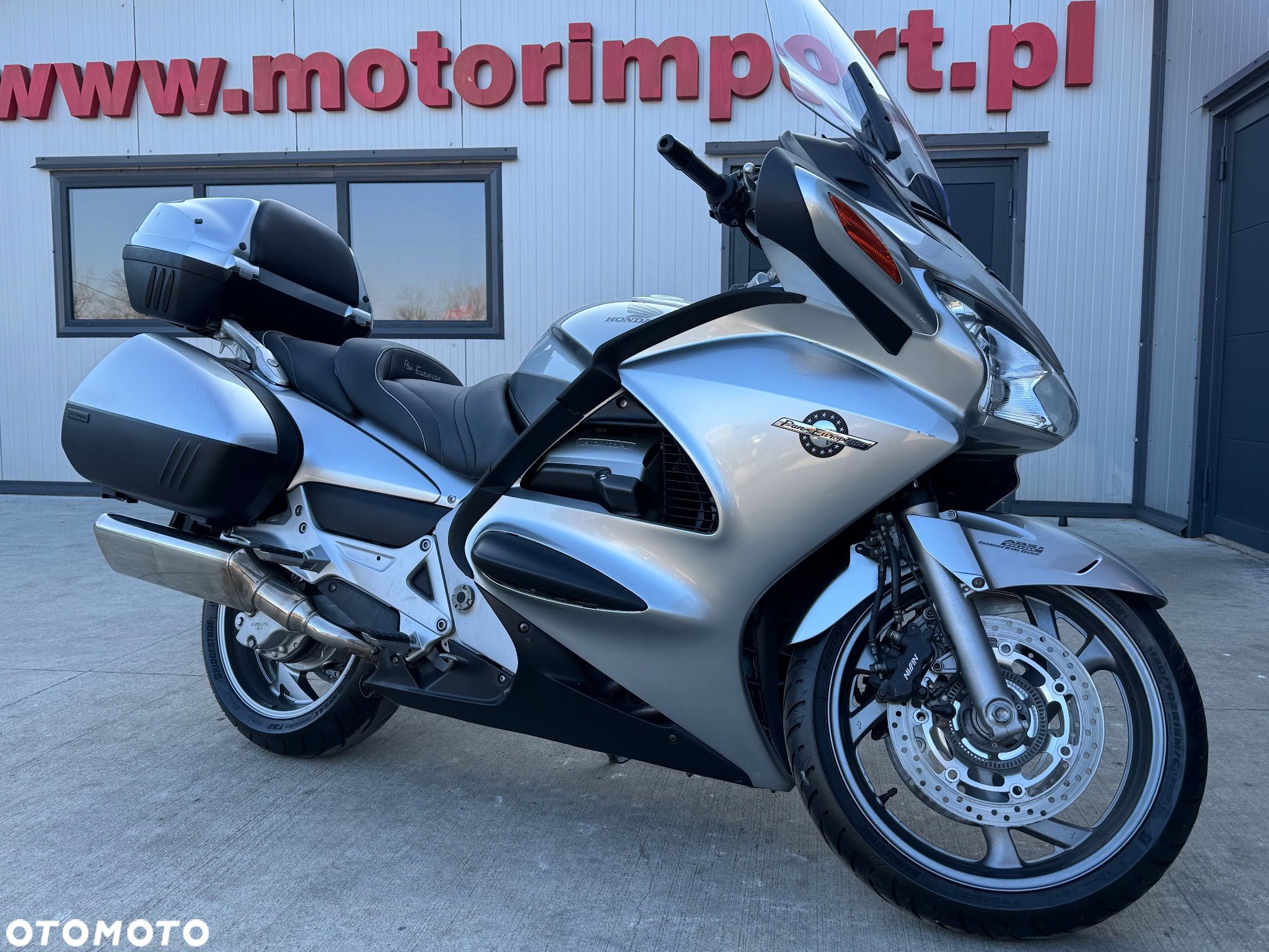 Honda ST - 1