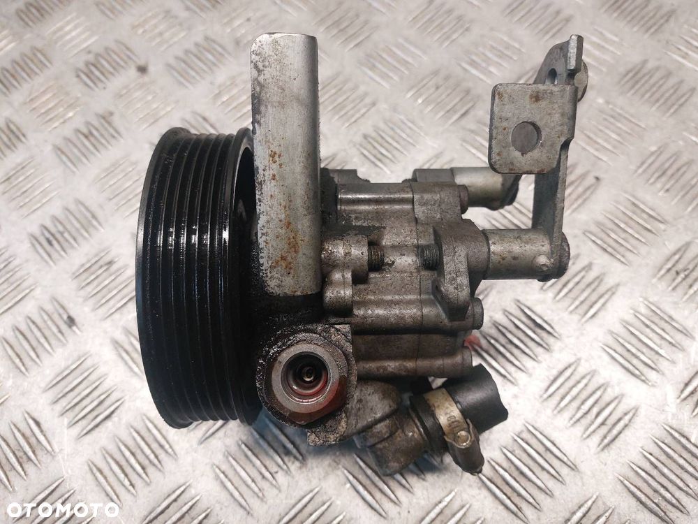 POMPA WSPOMAGANIA BMW E60 520i 2.2 24V 7516848 - 3