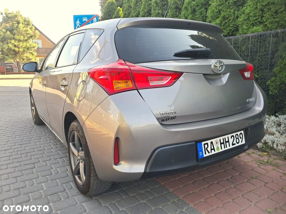 Toyota Auris 1.33 VVT-i Luna - 3