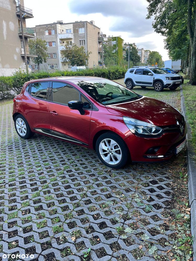 Renault Clio - 1