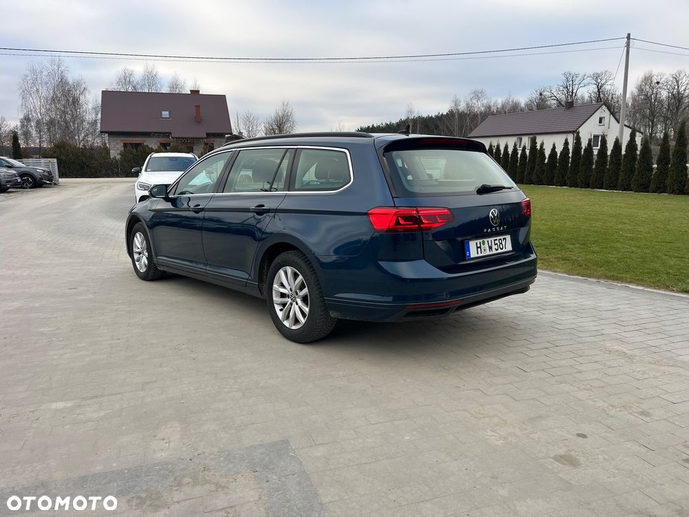 Volkswagen Passat 2.0 TDI SCR DSG Comfortline - 4