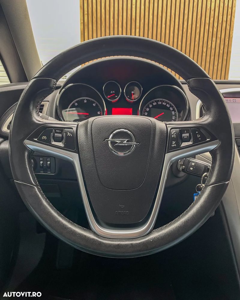 Opel Astra 1.7 CDTI Cosmo - 6