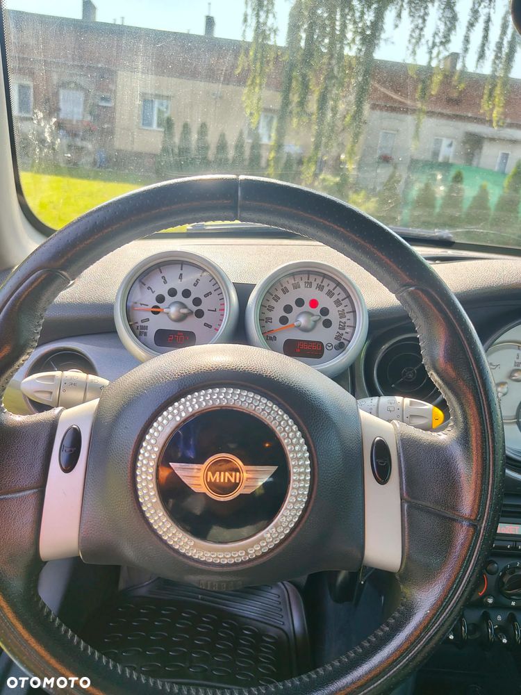 MINI ONE - 10