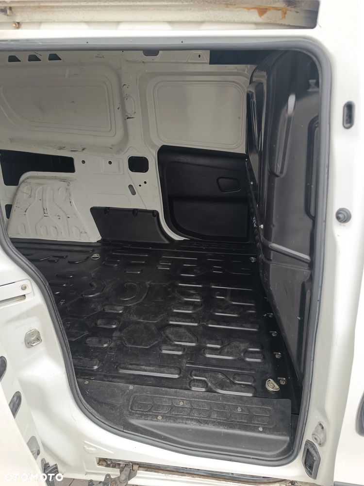Fiat Doblo - 22