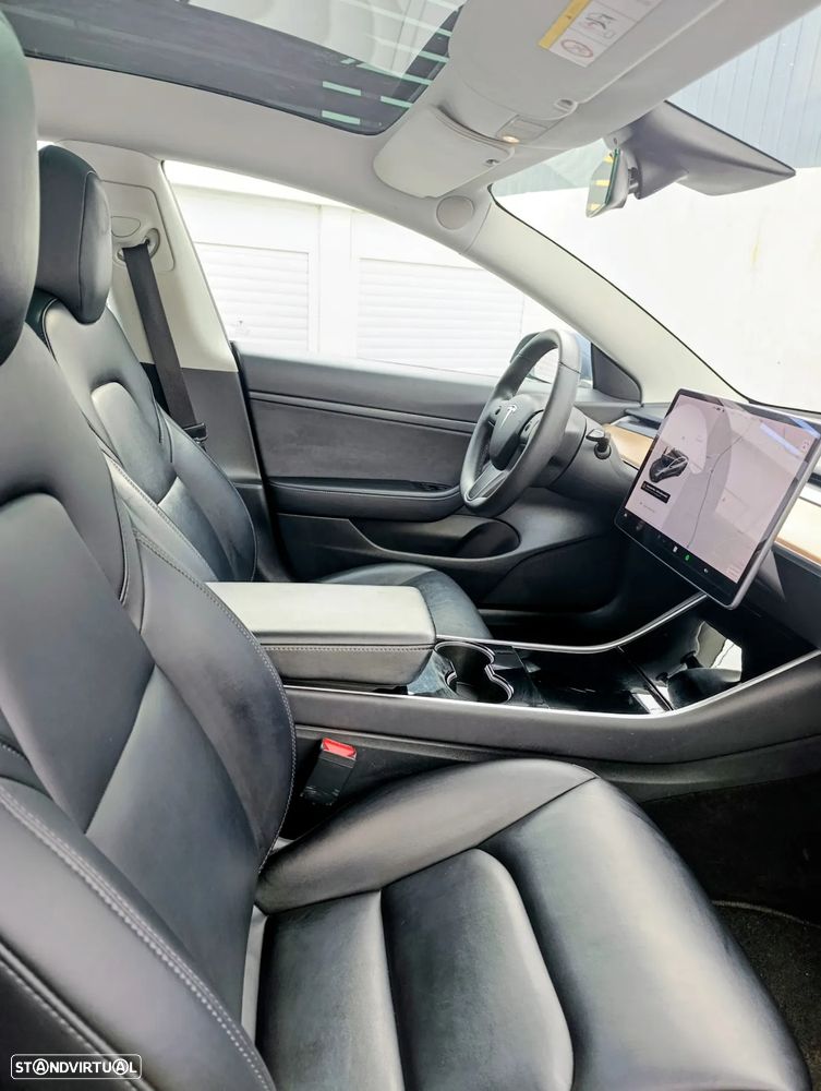 Tesla Model 3 Standard Range Plus RWD - 18