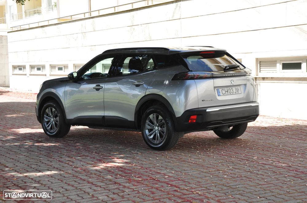 Peugeot e-2008 Style - 22