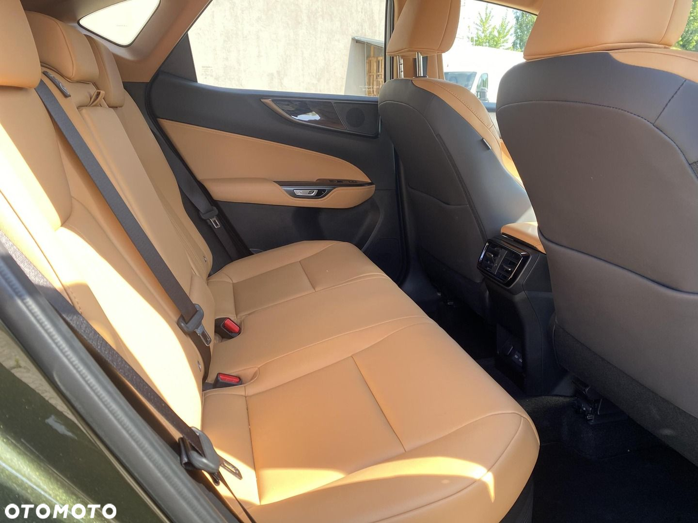 Lexus NX - 11