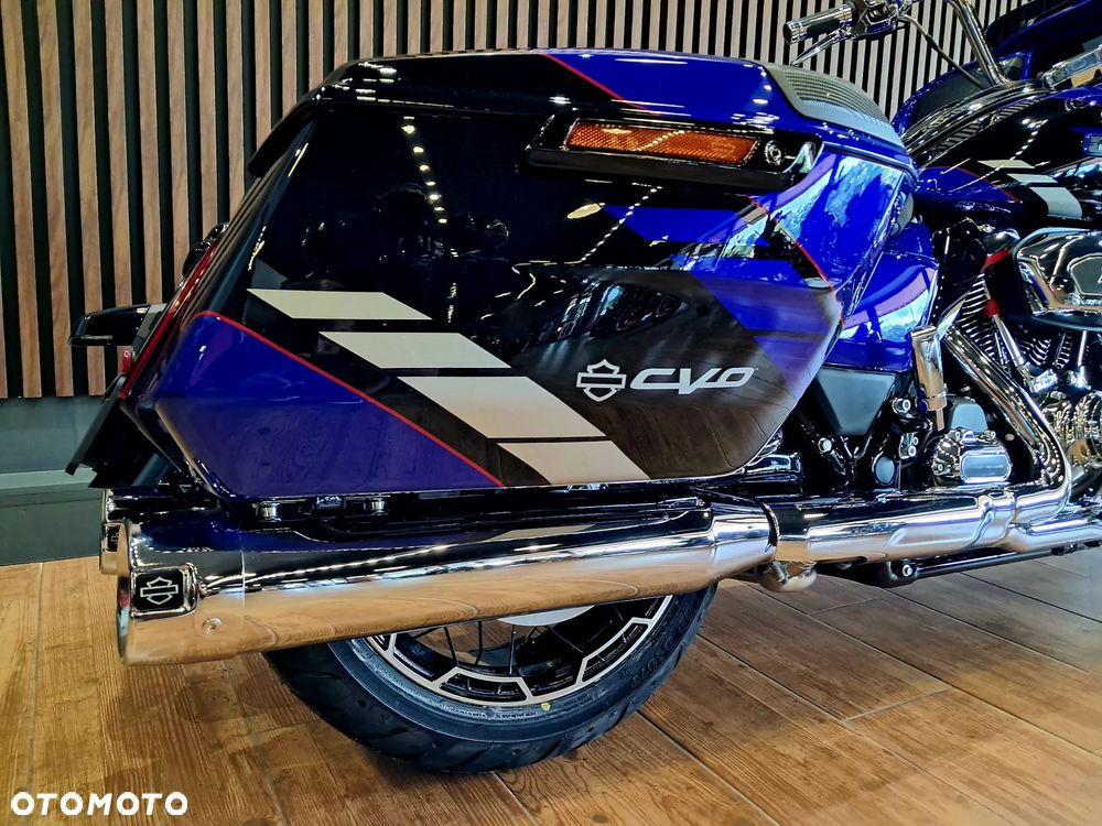 Harley-Davidson Touring Road Glide - 5