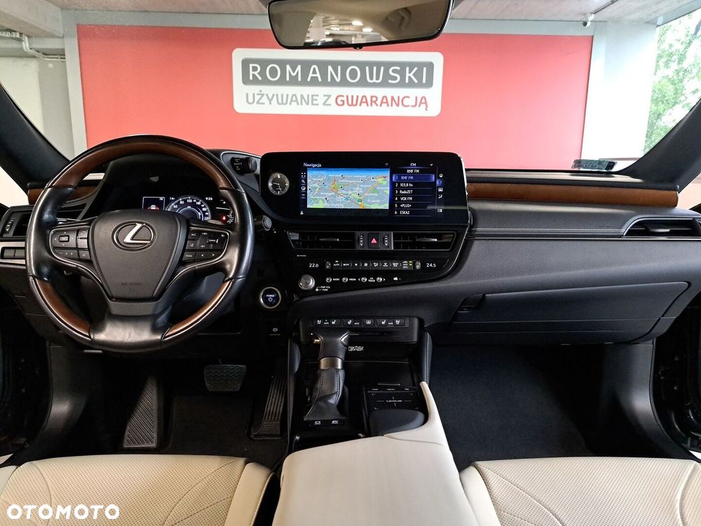 Lexus ES 300h Prestige - 20