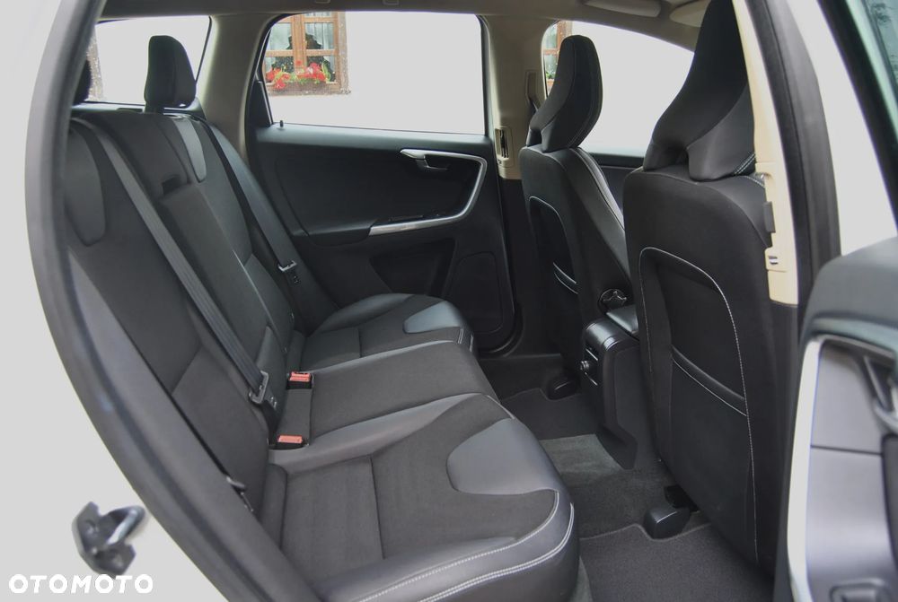 Volvo XC 60 - 8