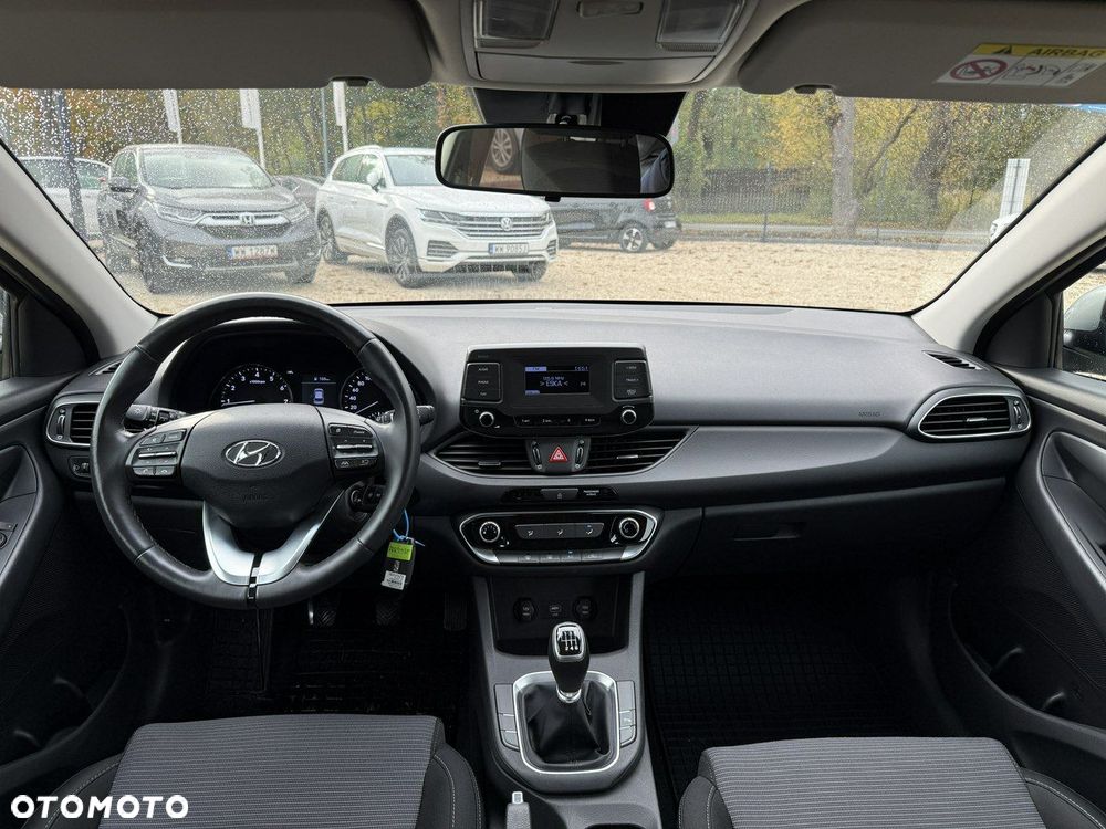 Hyundai i30 1.5 DPI Modern - 9