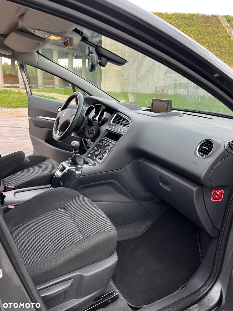 Peugeot 5008 1.6 HDi Premium - 17