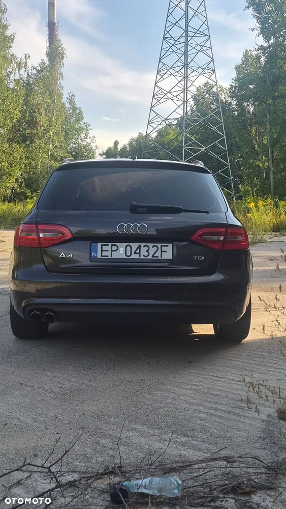 Audi A4 Avant 2.0 TDI DPF clean diesel multitronic S line Sportpaket - 5