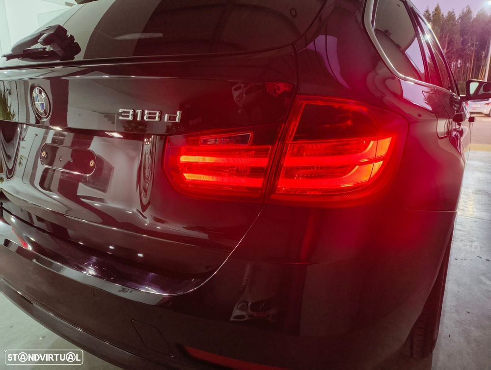 BMW 318 d Touring Aut. - 26