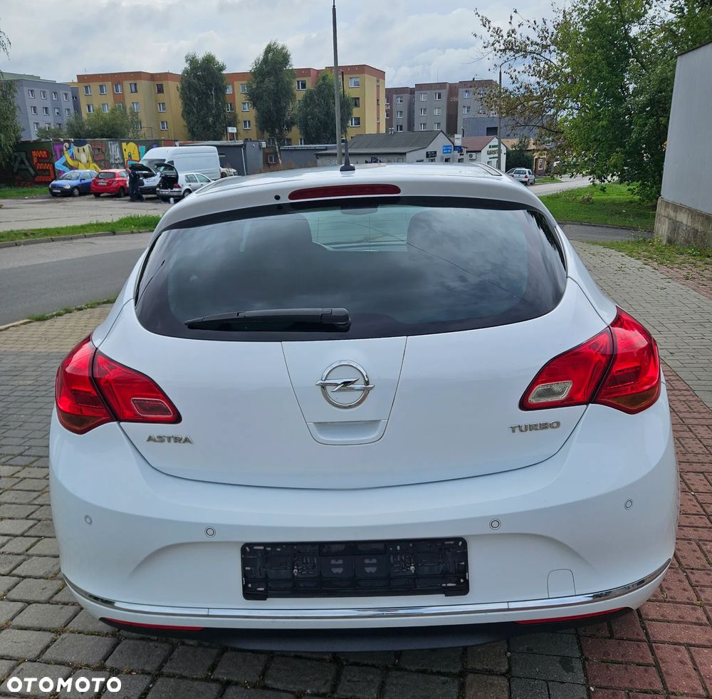 Opel Astra IV 1.4 T Cosmo S&S EU6 - 10