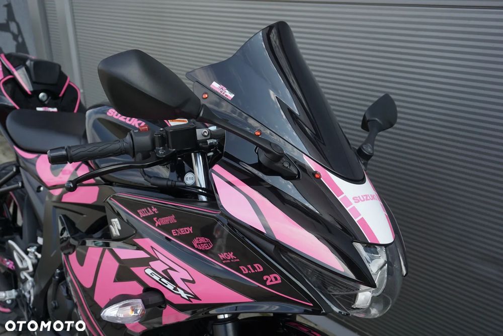 Suzuki GSX - 22