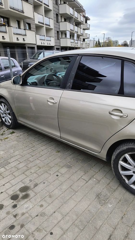 Volkswagen Jetta 1.6 Trendline - 9
