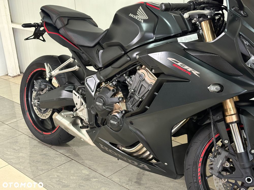 Honda CBR - 8