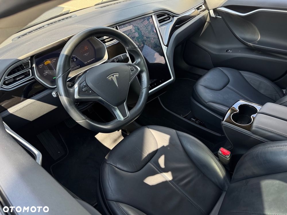 Tesla Model S 85 - 5