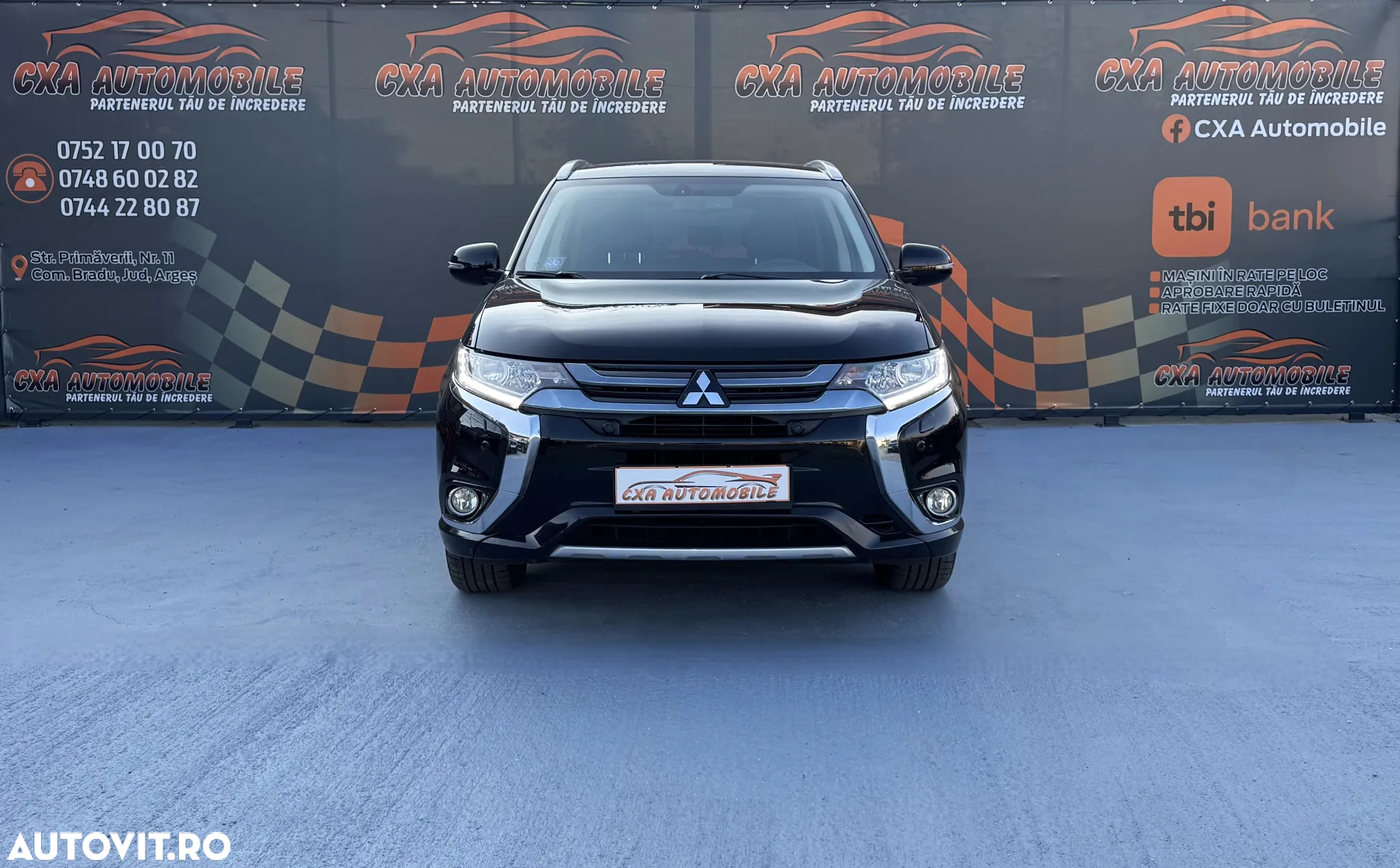 Mitsubishi Outlander 2.0 4WD Plug-In Hybrid - 2