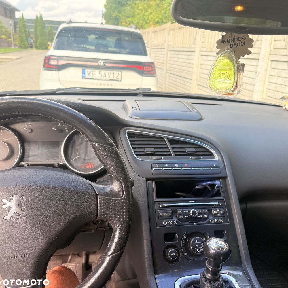 Peugeot 5008 - 4