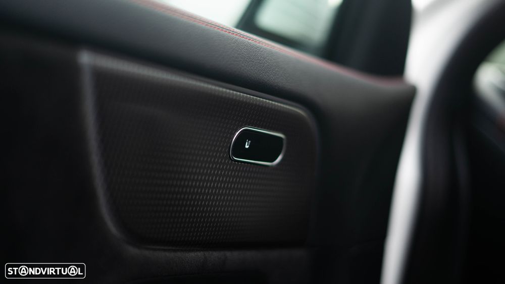 Mercedes-Benz EQA 250 AMG Line - 12