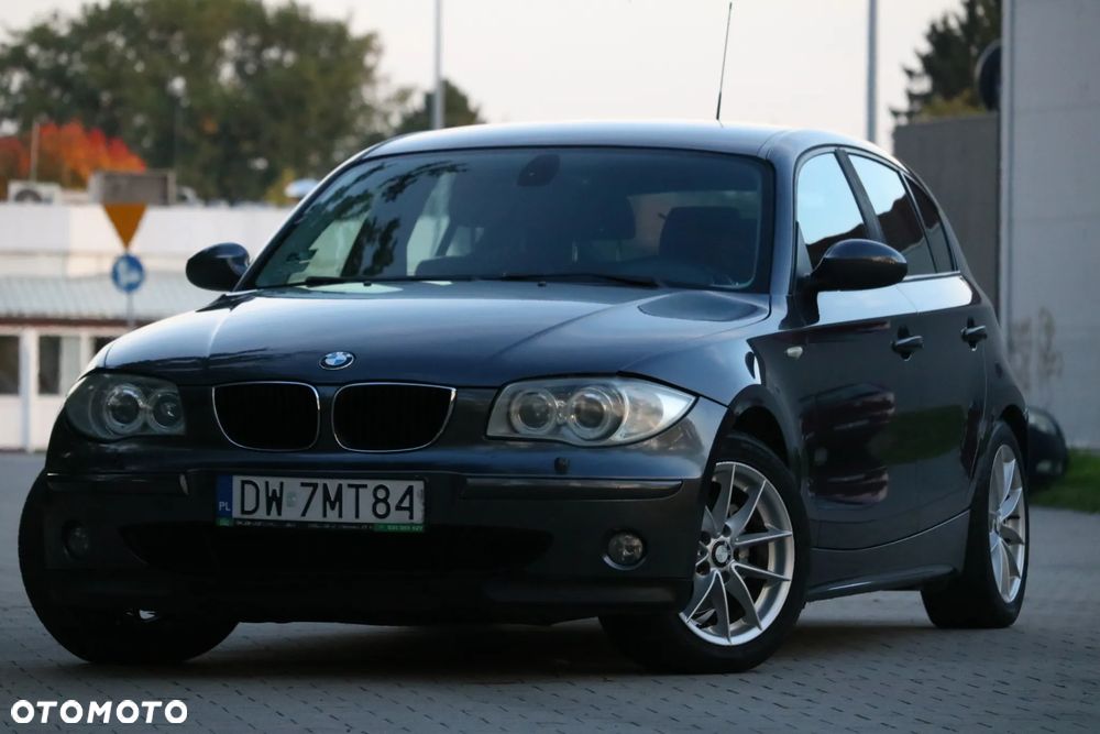 BMW Seria 1 120i - 22