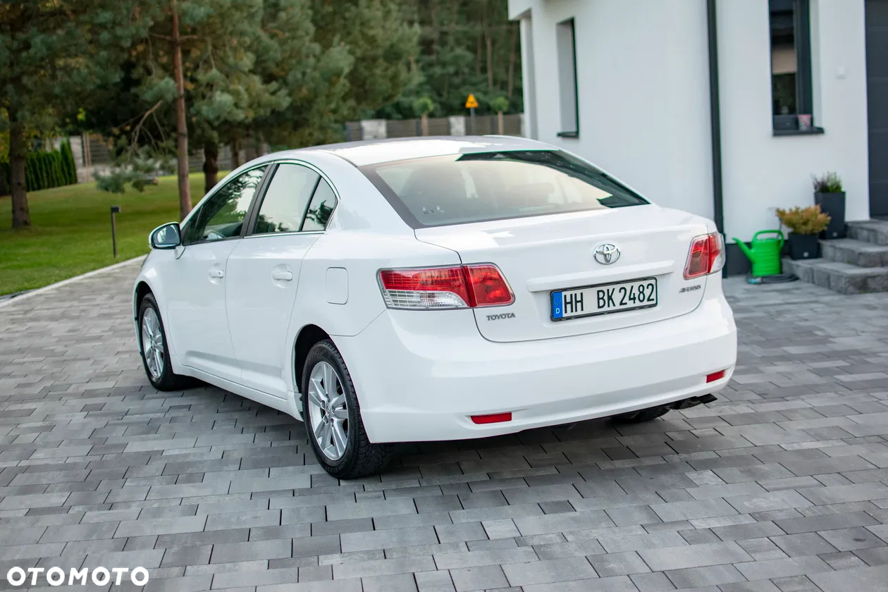 Toyota Avensis - 3
