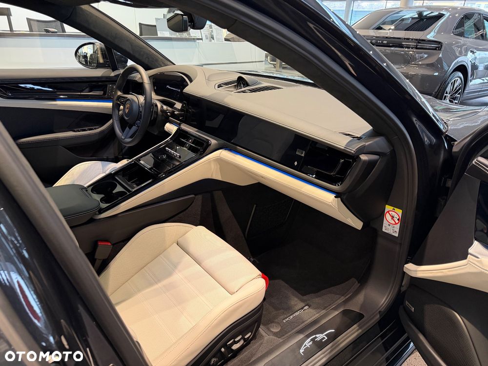 Porsche Panamera 4S E-Hybrid - 12
