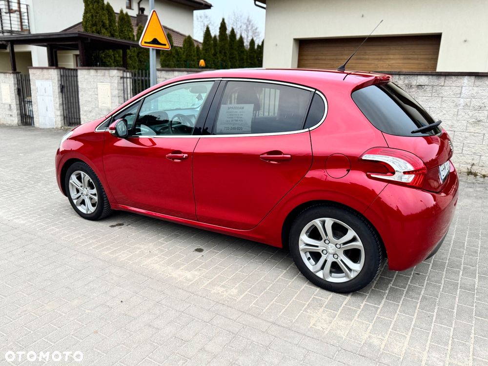 Peugeot 208 1.2 VTi Allure - 2